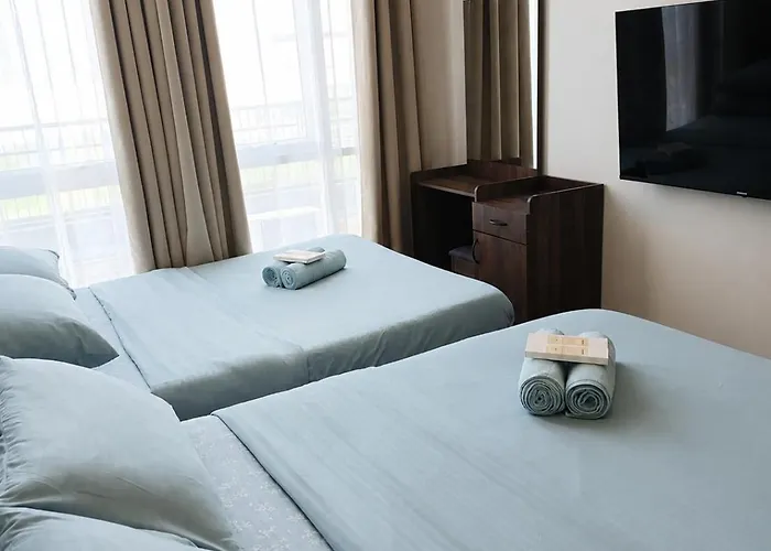 8newtown Boulevard 1br Poolside Near & Airport