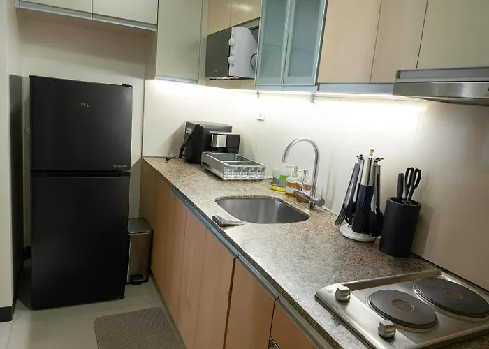 8newtown Boulevard 1br Poolside Near & Airport アパート *